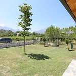 Apartament Micaj