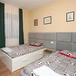 Micaj Apartament *
