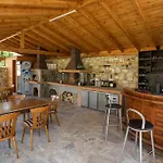 Micaj * Himara