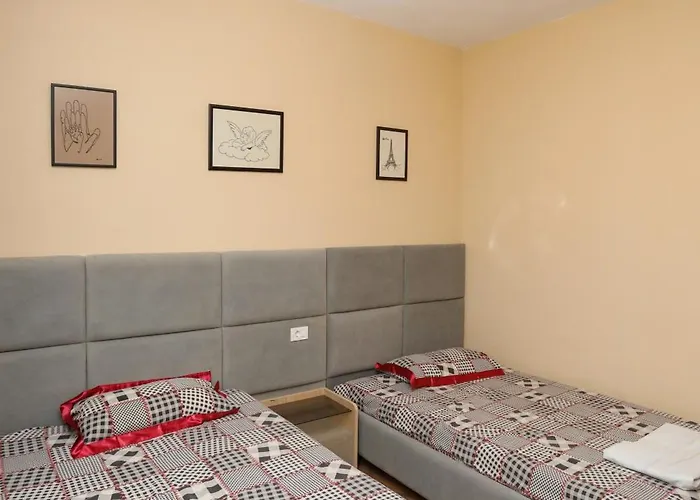 Apartment Micaj Himarë