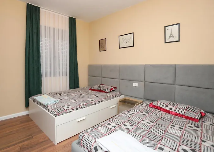 Micaj Apartman *